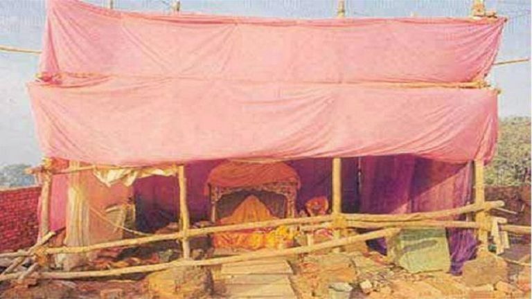 24 मार्च को बुलेटप्रूफ मंदिर में शिफ्ट होंगे रामलला, फाइबर से बनाया जाएगा अस्थायी मंदिर