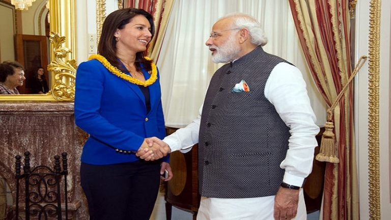 हिंदूफोबिया एक सच्चाई है, मैंने भी इसे झेला है: अमेरिका की पहली हिंदू सांसद तुलसी गबार्ड