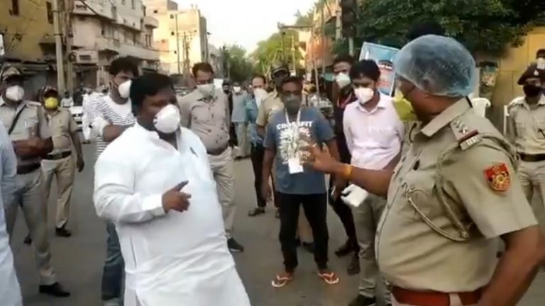 केजरीवाल के मंत्री इमरान हुसैन ने उड़ाई लॉकडाउन की धज्जियाँ, पुलिस से बहस का वीडियो वायरल