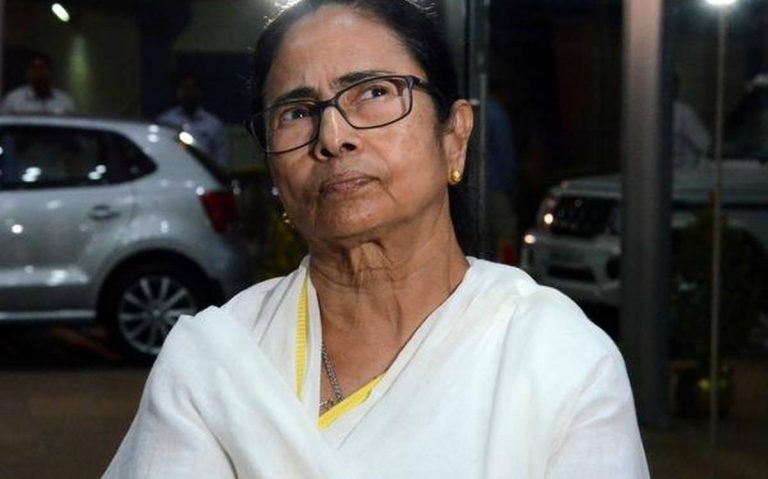 ‘हिटलर दीदी’ के वो सब कारनामे जो बताते हैं कि लोकतंत्र की हत्या बंगाल में कब और कहाँ-कहाँ हुई