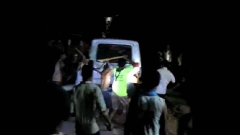 1 सप्ताह, 3 हिंसक वारदातें: नागा साधुओं की मॉब लिंचिंग को चोरी की घटना साबित करने में लगी थी मीडिया व महाराष्ट्र पुलिस
