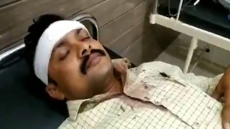 औरंगाबाद की मस्जिद से नमाजियों ने किया पुलिस पर हमला, 1 घायल: पत्थरबाजों में कई महिलाएँ भी शामिल