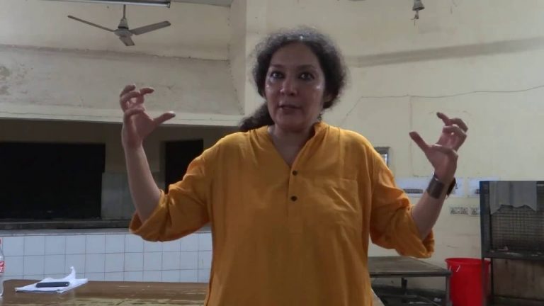 सबा नकवी बेपर्दा: जमात की हरकत ढकने के लिए शेयर किया मंदिर में श्रद्धालुओं का पुराना Video