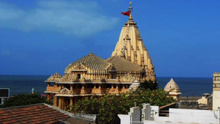 मंदिरों, मठों, ट्रस्टों ने जमकर किया कोरोना वायरस के खिलाफ लड़ाई में सरकार और जनता का सहयोग: एक छोटी सी सूची
