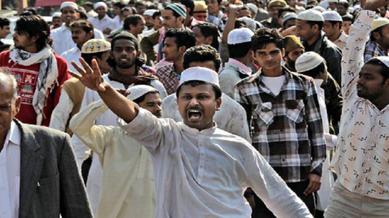 खाड़ी देशों में हिंदुओं को फँसाने का खेल: संघी और इस्लामोफोबिक बताओ, जेल भिजवाओ