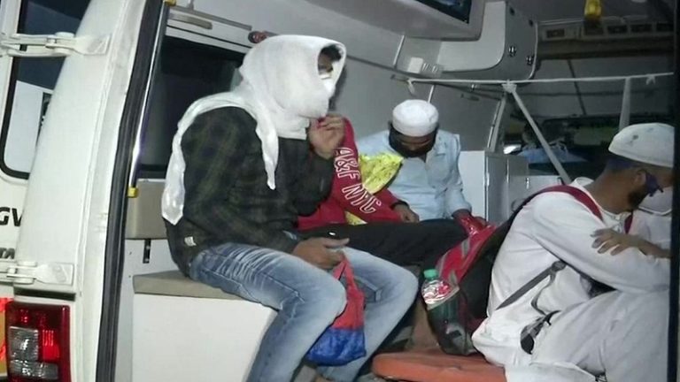 क्वारंटाइन में नर्सों के सामने नंगा होने वाले जमात के 6 लोगों पर FIR, दूसरी जगह शिफ्ट किए गए