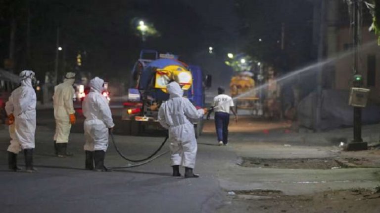 मुंबई अस्पताल के 35 कर्मचारी कोरोना पॉजिटिव: कई निजी अस्पताल बंद, कुल 100 डॉक्टर-नर्स संक्रमण के शिकार