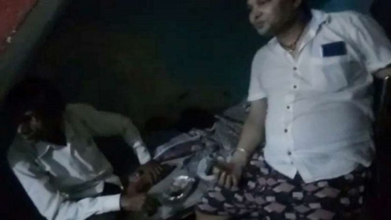 लॉकडाउन में सपा नेता शमशाद रिजवी की शराब पार्टी, डांस कर रही लड़की पर संशय: नेता सहित तहसीम, शोएब, वसीम गिरफ्तार