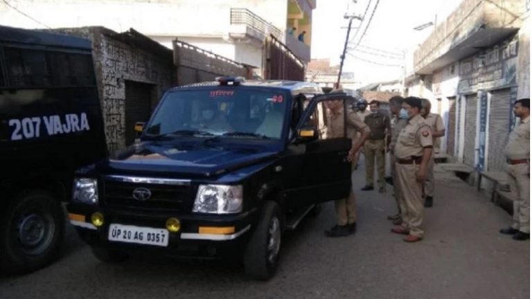 बिजनौर में घर में छिपीं पाँच महिलाओं सहित 48 तबलीगी जमातियों को उत्तर प्रदेश पुलिस ने ढूँढ निकाला, रायबरेली में मरकज के दो अन्य पर केस दर्ज