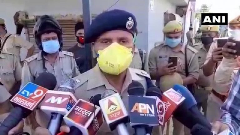 जमातियों को खोजने गई पुलिस टीम पर हमला, चौकी फूँकने की कोशिश: IPS अधिकारी समेत कई पुलिसकर्मी घायल