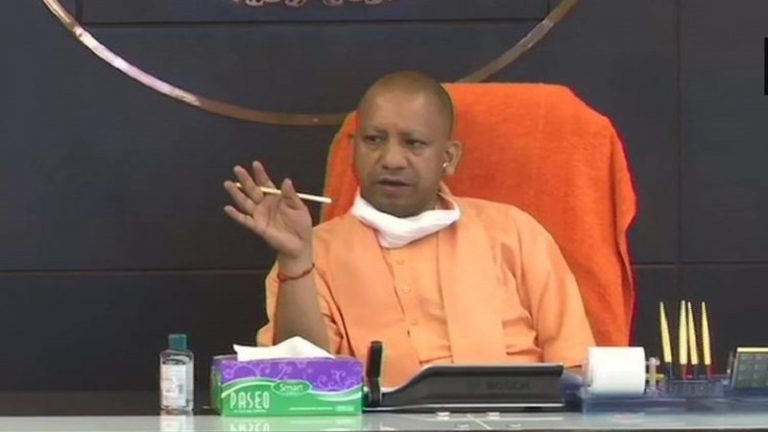 योगी सरकार देगी 4-4 लाख रुपए का मुआवजा: 48 घंटों में मिले आर्थिक सहायता, DM को आदेश
