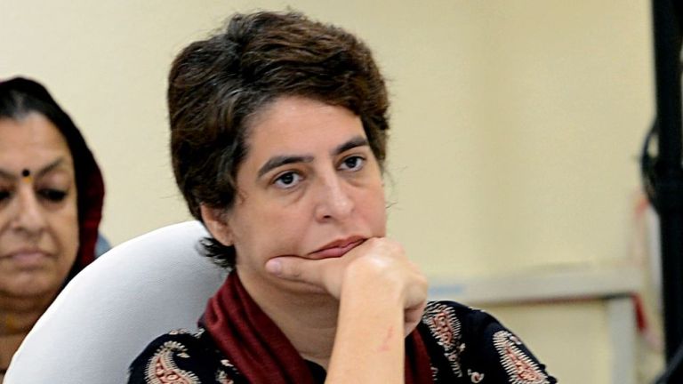 यूपी में प्रियंका गाँधी को चाहिए बिजली बिल माफ, राजस्थान में जुर्माना वसूलने की तैयारी में कॉन्ग्रेस सरकार