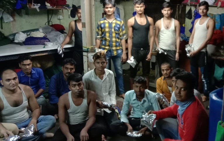 पुलिस ने किया इनकार तो मुंबई में फँसे बंगाली मुस्लिमों की मदद के लिए सामने आई RSS