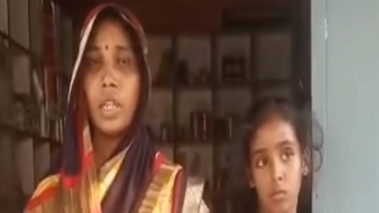मेरे बेटे पर पानी छिड़का था, ₹4 लाख का दिया प्रलोभन: रो​हित जायसवाल की मॉं