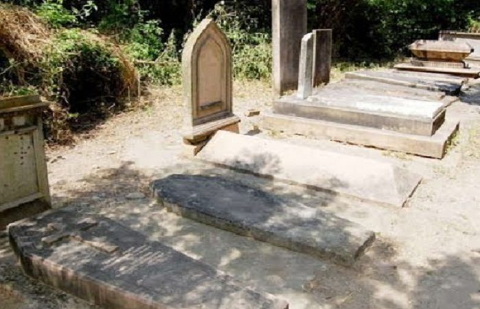 इंदौर के बाद मालेगाँव कब्रिस्तान से खौफनाक आँकड़ा: 140 के मुकाबले 457 शव सिर्फ अप्रैल में दफन, कोरोना पर शक