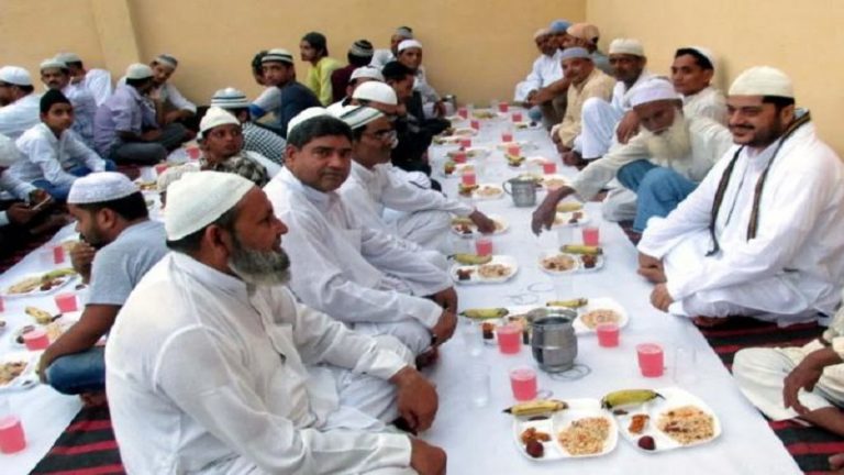 ग्रेटर नोएडा: मस्जिद के सामने इफ्तार पार्टी आयोजित कर रहा पप्पू और मौसम धराया, 19 लोगों के खिलाफ मुकदमा दर्ज