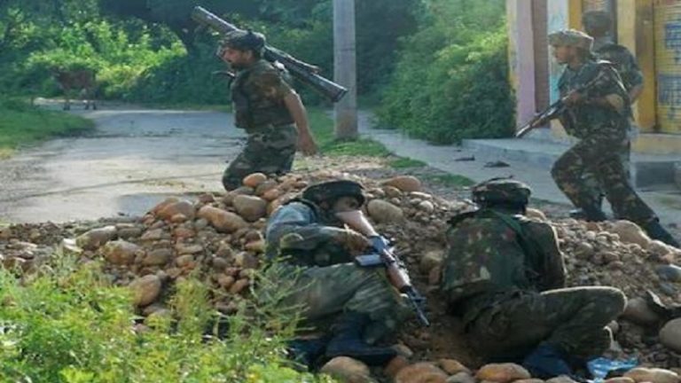 जम्मू कश्मीर: हंदवाड़ा में 48 घंटे के भीतर दूसरा आतंकी हमला, 1 आतंकी ढेर, 3 जवान वीरगति को प्राप्त