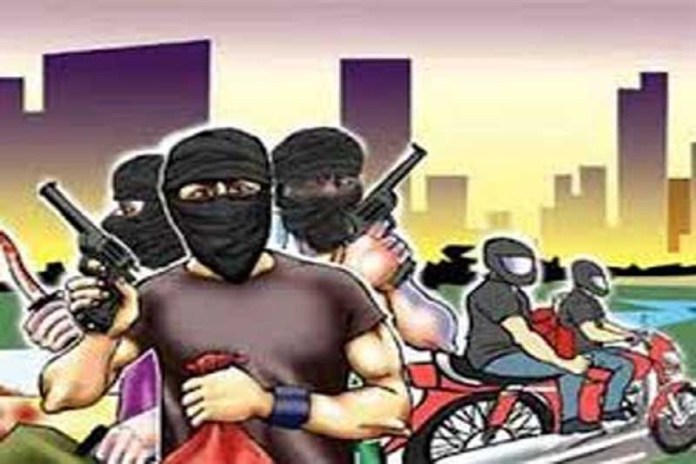 पालघर पुजारियों पर हमला