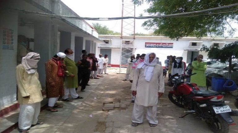 लॉकडाउन के बावजूद पढ़ी गई ईद की सामूहिक नमाज, औरैया से 26 और मुजफ्फरनगर से 30 गिरफ्तार