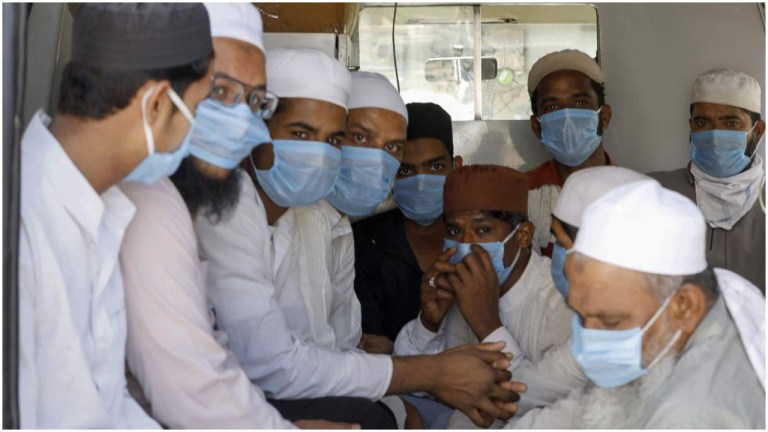 कोरोना से दूसरे समुदाय के लोगों की मौत के बढ़ते मामलों से परेशान उद्धव सरकार, अब इमाम और उर्दू का लेगी सहारा