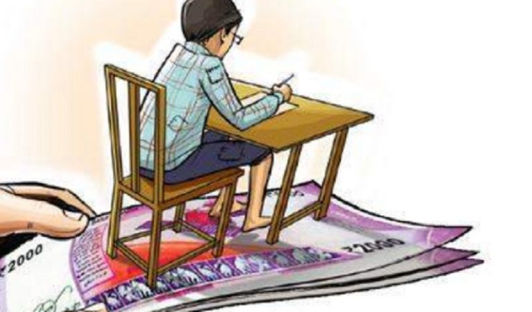 फीस बढ़ाने को लेकर UP के निजी स्कूल पहुँचे हाईकोर्ट, कपिल सिब्बल ने स्कूलों का रखा पक्ष