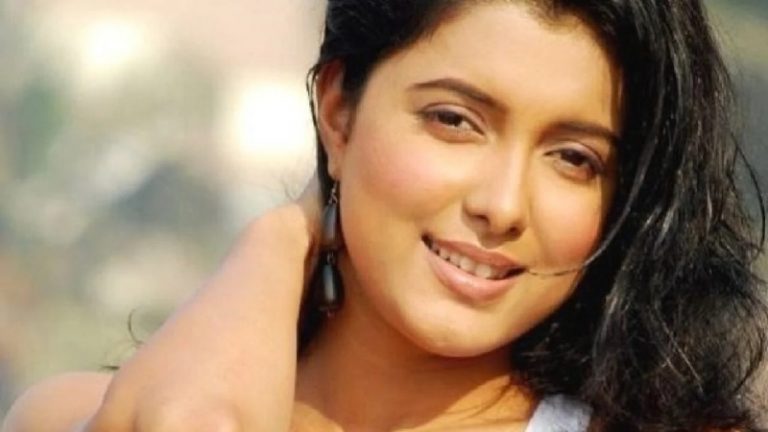 ‘बुर्का पहन जिहादी, नहीं तो तुम्हें भी काट कर…’ – पति पर टिप्पणी, ‘भाग्यविधाता’ वाली ऋचा सोनी ने किया केस