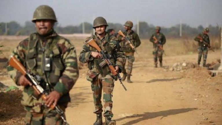 पेंगांग झील में तनाव से PM मोदी के दौरे तक, जानें भारत-चीन सीमा विवाद में पिछले 2 महीने में क्या-क्या हुआ?