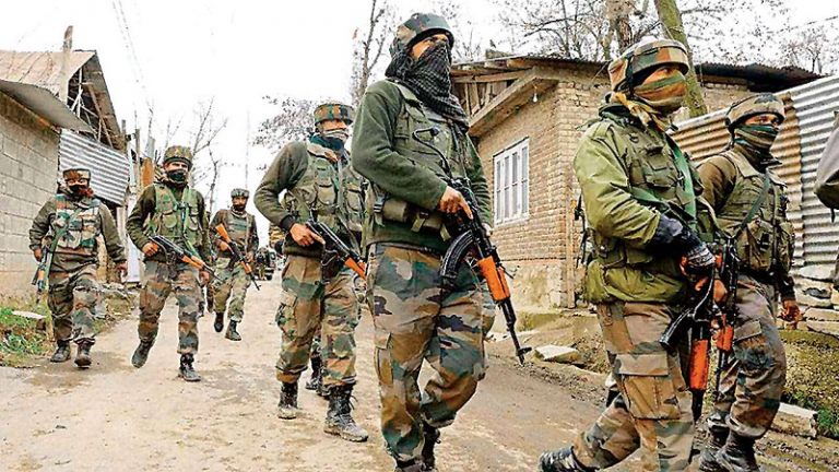 J&K: इस साल 100 आतंकी ढेर, लॉकडाउन में 68 मारे गए, हथियारों की खेप के साथ आमिर वानी और वसीम वानी पकड़ा गया