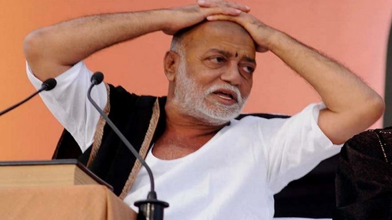 मुरारी बापू जी, अली-मौला इतना ही पसंद है तो टोपी लगा कर नमाज पढ़ लीजिए, सत्संग-प्रवचन का नाम क्यों ले रहे?