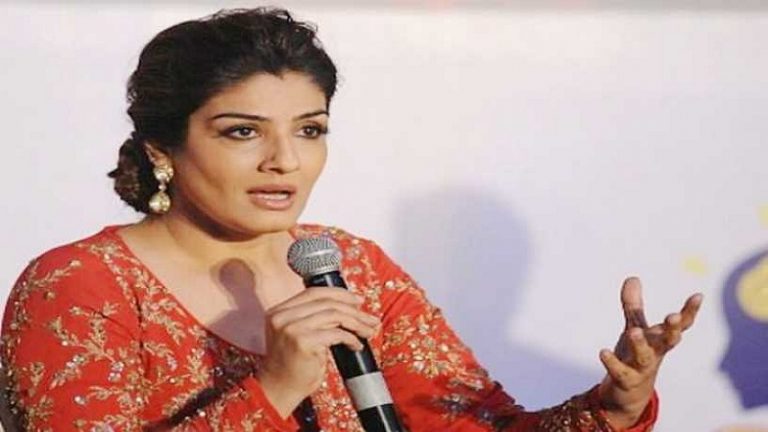 कंगना रनौत के बाद रवीना टंडन का फूटा बॉलीवुड ‘नेक्सस’ पर गुस्सा, दुनिया को बताया इंडस्ट्री का काला सच