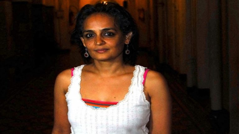 भारतीय सेना को आतंकी बताने वाले लेक्चर की पढ़ाई केरल में, अरुंधति रॉय हैं लेखिका: BJP ने राज्यपाल को लिखा पत्र