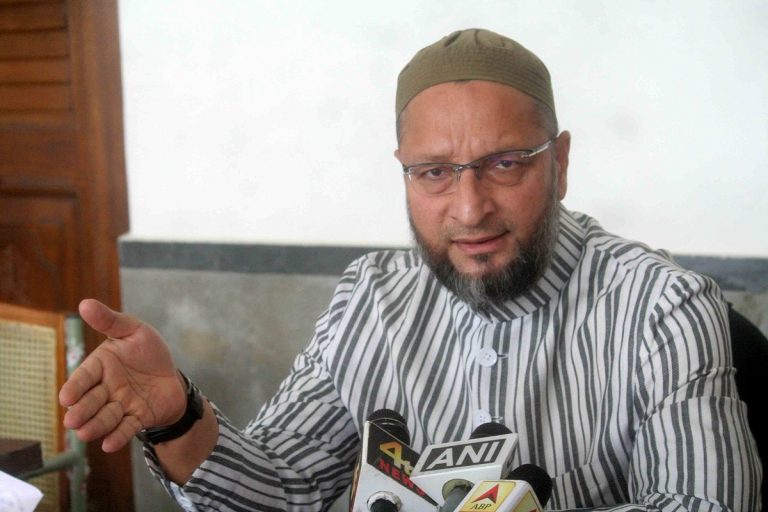 विकास दुबे के बहाने ओवैसी ने योगी सरकार पर साधा निशाना, कहा- ठोक देंगे नीति पूरी तरह नाकाम