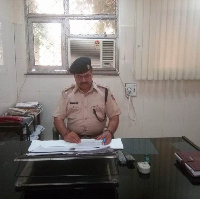 एसीपी संकेत कौशिक