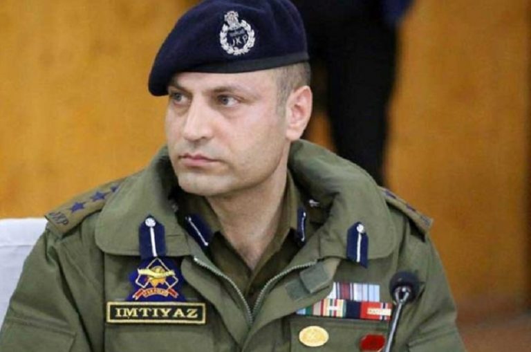 आतंकी हमले में मारी गई बहन की मौत के लिए BSF को दोषी बताने का बनाते थे लोग दबाव: IPS इम्तियाज हुसैन