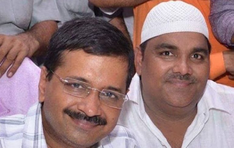 दिल्ली पुलिस के वकीलों पर केजरीवाल सरकार ने लगाई रोक, दिल्ली दंगों में AAP नेताओं पर लगे हैं गंभीर आरोप