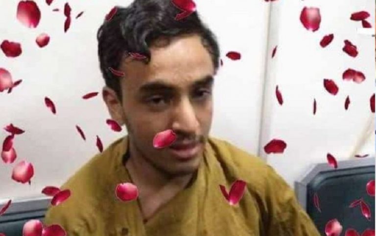 ‘हीरो, गाजी, इस्लाम का शेर’: कोर्ट में अहमदिया की हत्या करने वाले खालिद का दीवाना हुआ पाकिस्तान