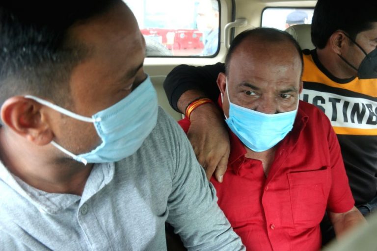 13 साल की बच्ची को गोद लेकर ढाई साल तक रेप करता रहा ‘अब्बू’: गर्भपात के लिए सहयोगियों को बताया परिजन, लाया गया भोपाल