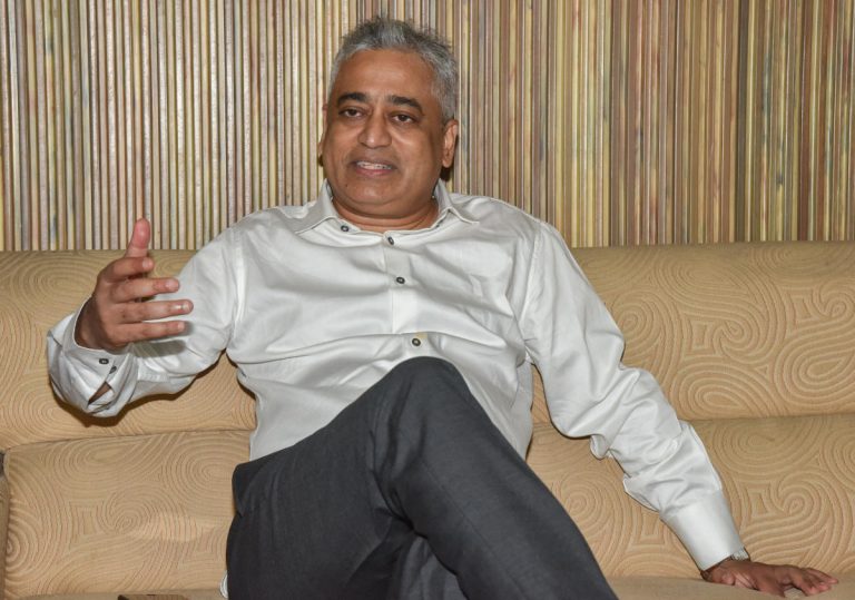 मैंने मोदी का प्रोग्राम कैंसिल कर दिया था क्योंकि उन्हें अंग्रेजी नहीं आती थी – राजदीप सरदेसाई