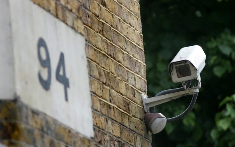 AAP के चायनीज CCTV रखते हैं दिल्ली पर नजर, कई देशों में सुरक्षा कारणों से ब्लैकलिस्टेड है यह कम्पनी