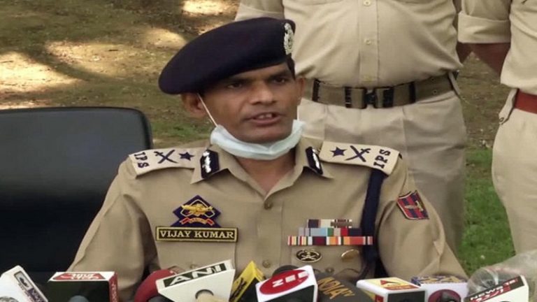 आतंकवादियों को मस्जिदों का उपयोग न करने दें, J&K में 1 महीने में दूसरी बार मस्जिद से हुई गोलीबारी: IG विजय कुमार