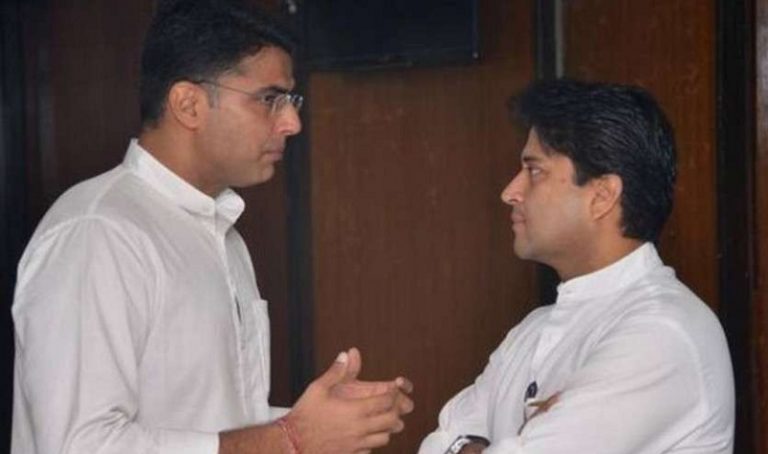 गहलोत सरकार पर बढ़ा संकट: दिल्ली में पायलट-सिंधिया की मुलाकात, राहुल गाँधी से बातचीत अभी तय नहीं
