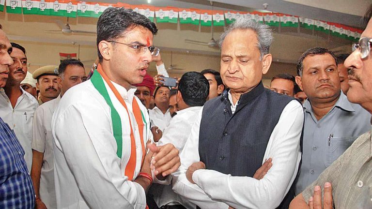 राजस्थान: होटलों में आराम फरमा रहे कॉन्ग्रेस विधायकों के खिलाफ दायर PIL, वेतन-भत्ते और अन्य लाभों को रोकने की माँग