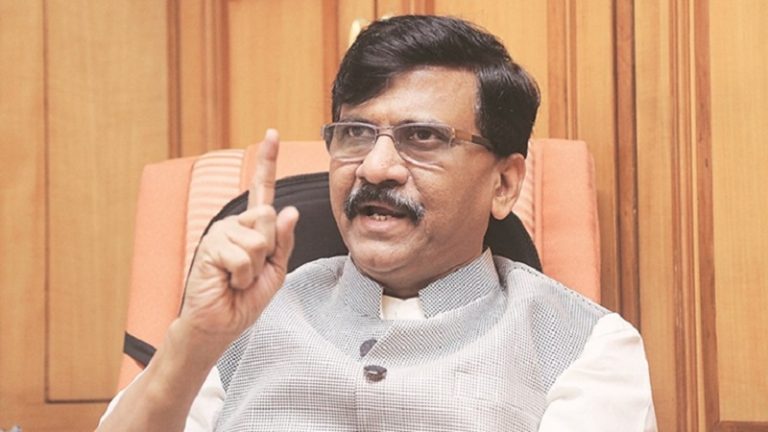 विकास दुबे एनकाउंटर का शिवसेना ने किया समर्थन, संजय राउत ने कहा- अपराधी के मारे जाने पर आँसू बहाने की जरूरत नहीं