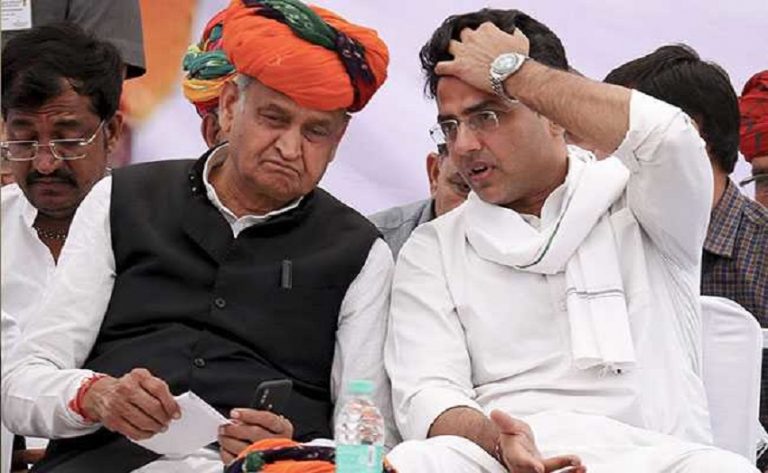 ‘₹2000 करोड़ कमा सकते हैं’: गहलोत-पायलट को नोटिस, राजस्थान की कॉन्ग्रेस सरकार पर संकट