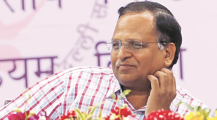दिल्ली में कोरोना के बढ़ते मामलों के लिए बाहरी लोग जिम्मेदार: केजरीवाल के स्वास्थ्य मंत्री सत्येंद्र जैन