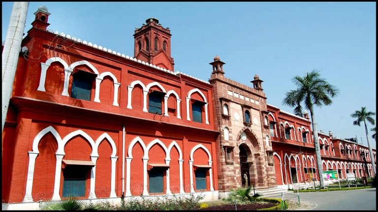 AMU के ‘खिलाफत’ पर वेबिनार में तुर्की की प्रोफेसर को बुलाए जाने पर बवाल: BJP नेता ने लिखा शिकायती पत्र