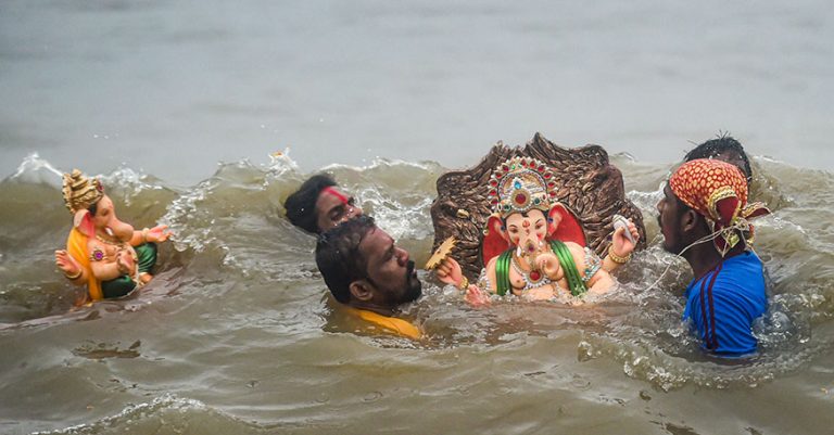 तमिलनाडु में गणपति का होगा विसर्जन, हाई कोर्ट ने दी इजाजत; मुंबई के 3 जैन मंदिरों को खोलने का SC का आदेश