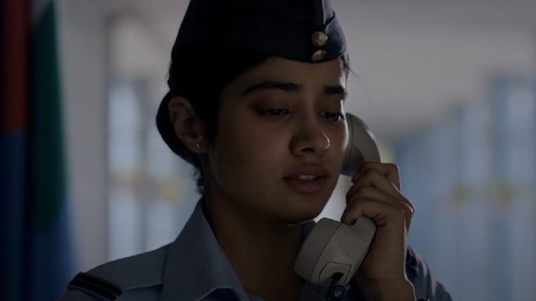 रिलीज हो गई है लेकिन स्ट्रीमिंग पर रोक लगाई जाए और माफ़ी भी माँगें: ‘गुंजन सक्सेना’ को लेकर NCW सख्त