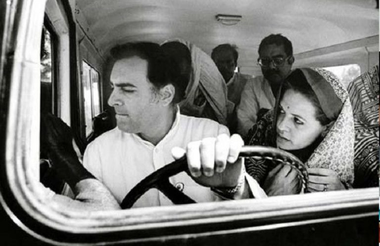 राजीव गाँधी जन्मदिन विशेष: घोटाले, नरसंहार, भ्रष्टाचार और सेना की चीज पर मौज-मस्ती… लंबी है लिस्ट