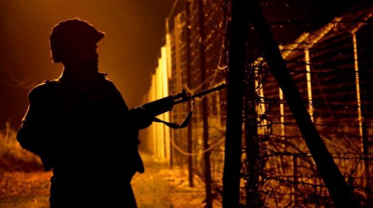 पाकिस्तान से लगी सीमा पर BSF ने 5 घुसपैठियों को मार गिराया, बारामूला में आतंकी ढेर